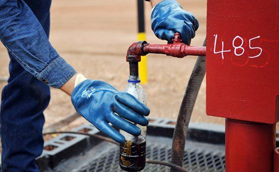 Всемирный банк резко снизил прогноз по ценам на нефть